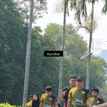 Runner Photo 7055202