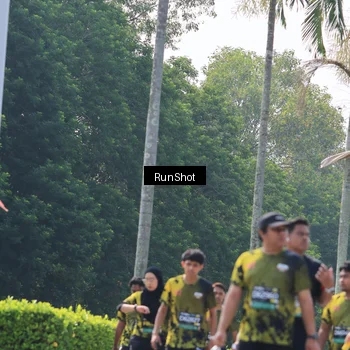 Runner Photo 7055204