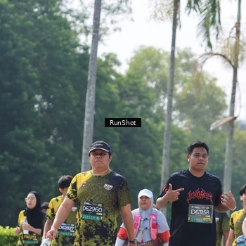Runner Photo 7055224