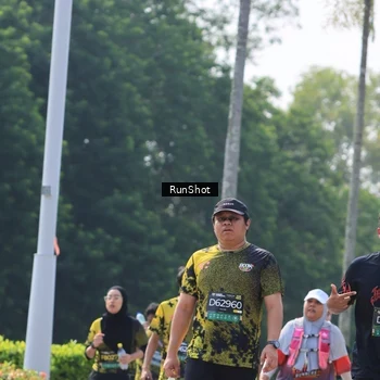 Runner Photo 7055225
