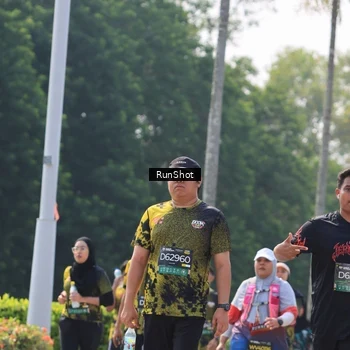 Runner Photo 7055226