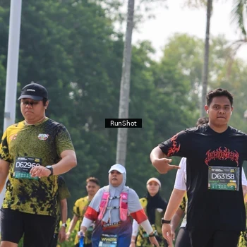 Runner Photo 7055236