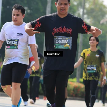 Runner Photo 7055242