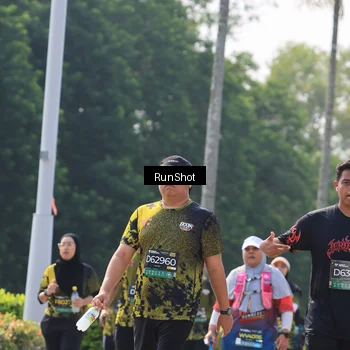 Runner Photo 7055246