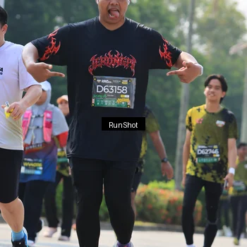 Runner Photo 7055247