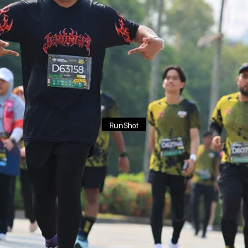 Runner Photo 7055256