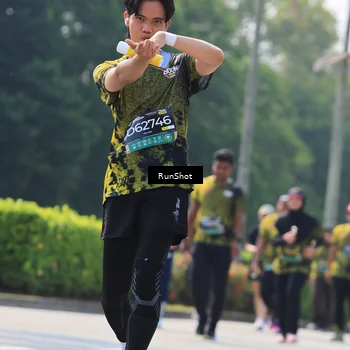 Runner Photo 7055290