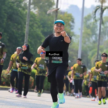 Runner Photo 7055299