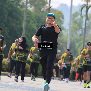 Runner Photo 7055300