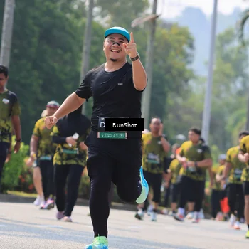 Runner Photo 7055306