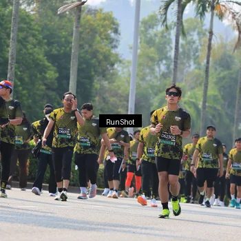 Runner Photo 7055315