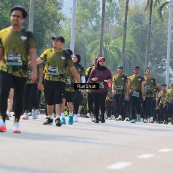 Runner Photo 7055318