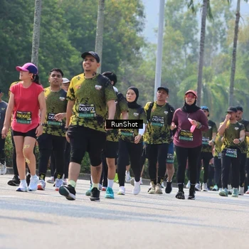 Runner Photo 7055326