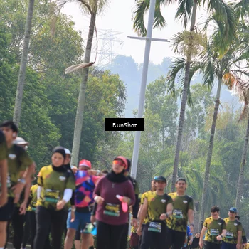 Runner Photo 7055342