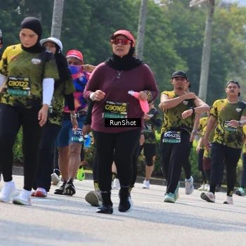 Runner Photo 7055350