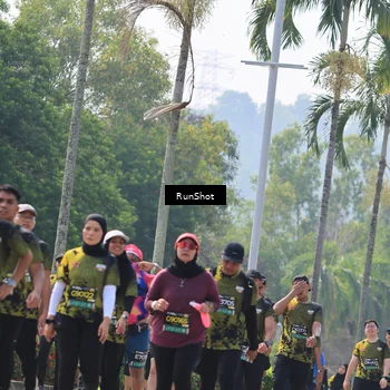 Runner Photo 7055351