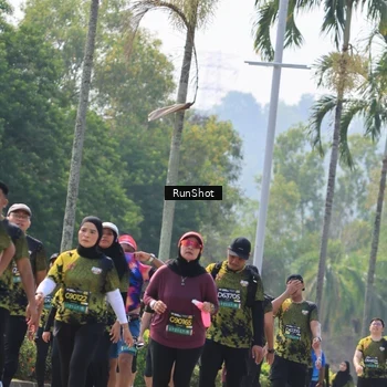 Runner Photo 7055352