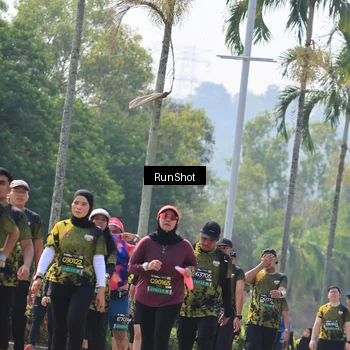 Runner Photo 7055354
