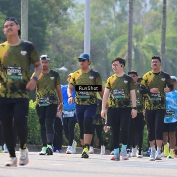 Runner Photo 7055361