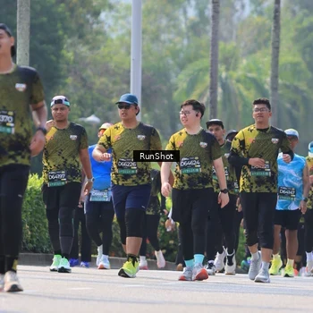 Runner Photo 7055362