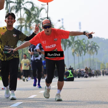 Runner Photo 7055364
