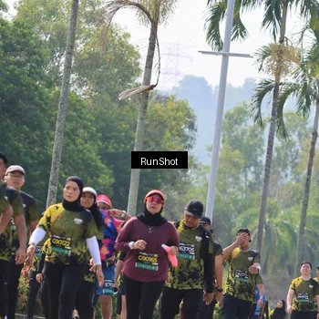Runner Photo 7055367