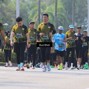 Runner Photo 7055369