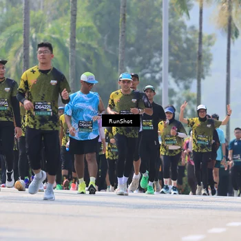 Runner Photo 7055376