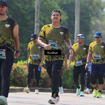 Runner Photo 7055377