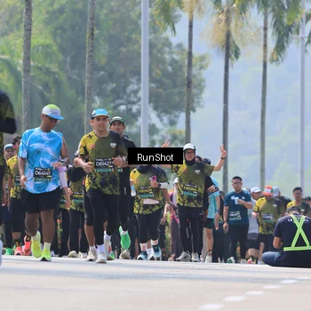 Runner Photo 7055379