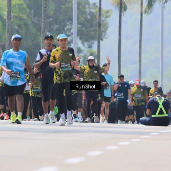 Runner Photo 7055385