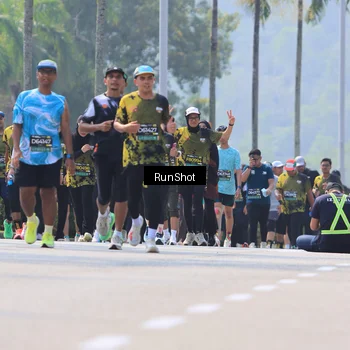 Runner Photo 7055389