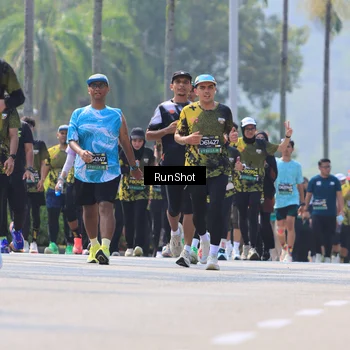 Runner Photo 7055391