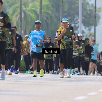 Runner Photo 7055397