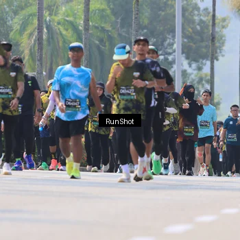 Runner Photo 7055398