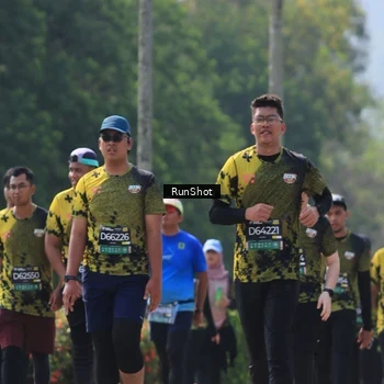 Runner Photo 7055409
