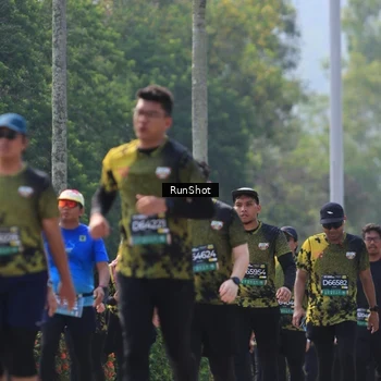 Runner Photo 7055413