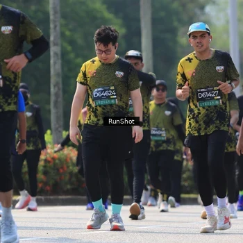 Runner Photo 7055414