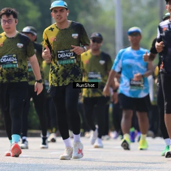 Runner Photo 7055418