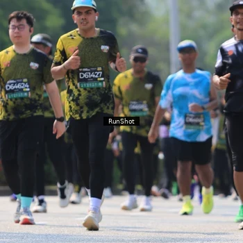 Runner Photo 7055420