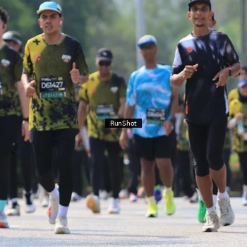 Runner Photo 7055422