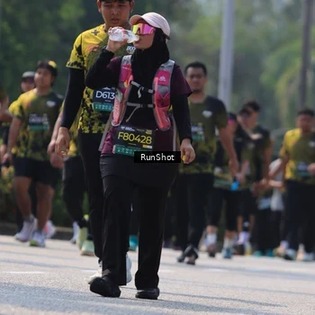 Runner Photo 7055443