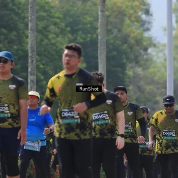 Runner Photo 7055446