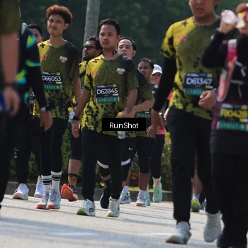 Runner Photo 7055454