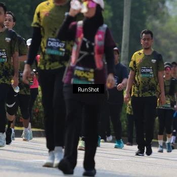 Runner Photo 7055456