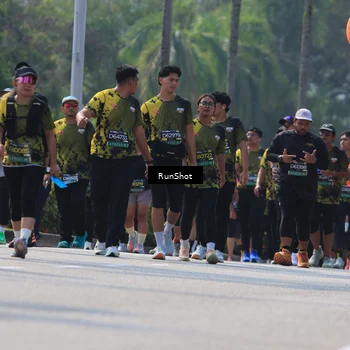 Runner Photo 7055467