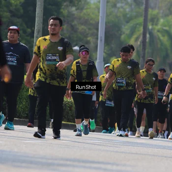 Runner Photo 7055468