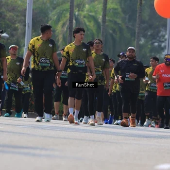Runner Photo 7055471