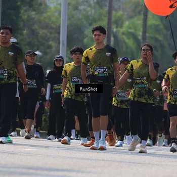 Runner Photo 7055493