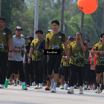 Runner Photo 7055495